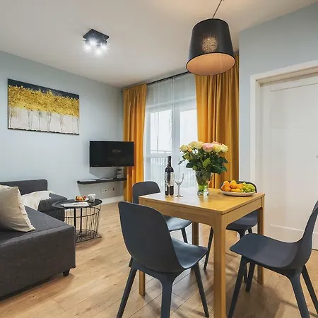 Okecie Airport Bakalarska 2 P&o Serviced Apartamento *