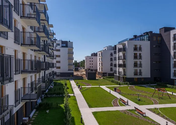 Apartment Okecie Airport Bakalarska 2 P&o Serviced