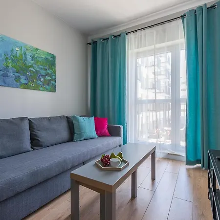 Okecie Airport Bakalarska 2 P&o Serviced * وارسو