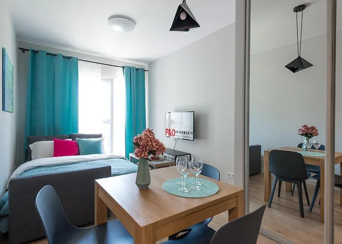 Okecie Airport Bakalarska 2 P&o Serviced * Varšava